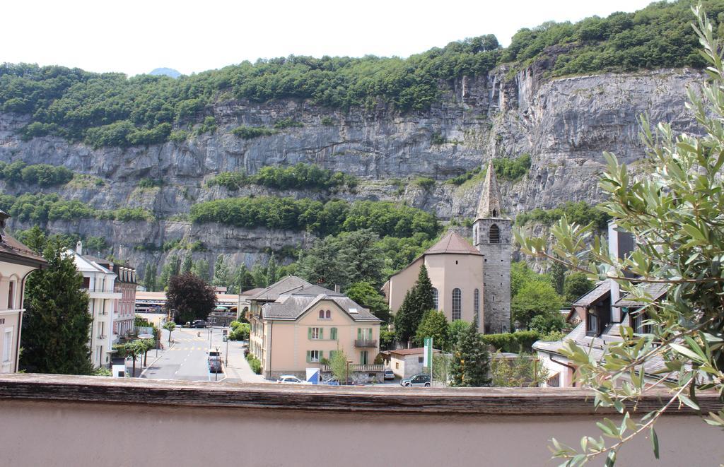 La Dent-du-midi & Restaurant होटल 2*