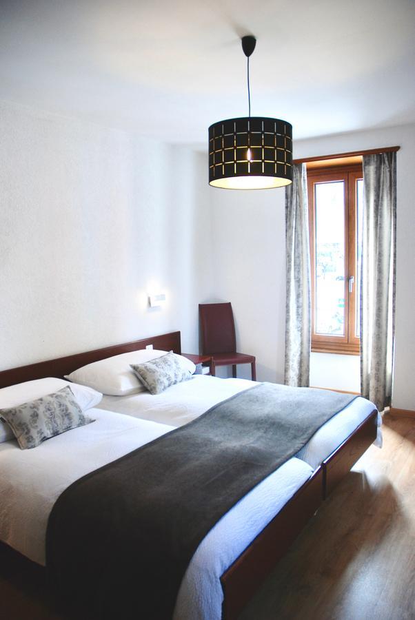 La Dent-du-midi & Restaurant होटल